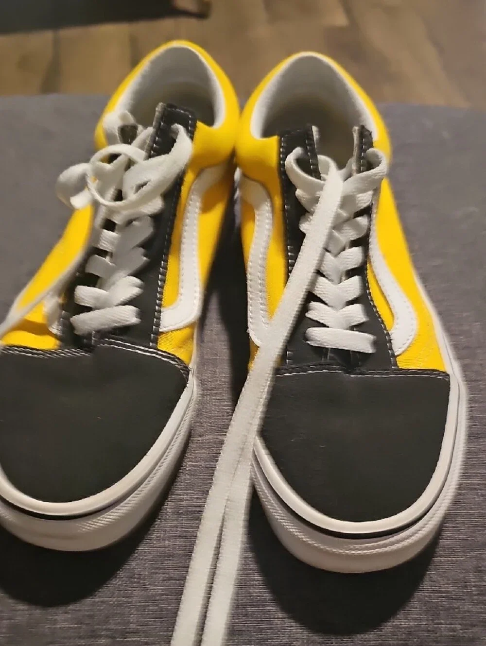 Vans Old Skool Sneakers Men 6 Women 7.5 Yellow Black White Tennis Shoe Skate